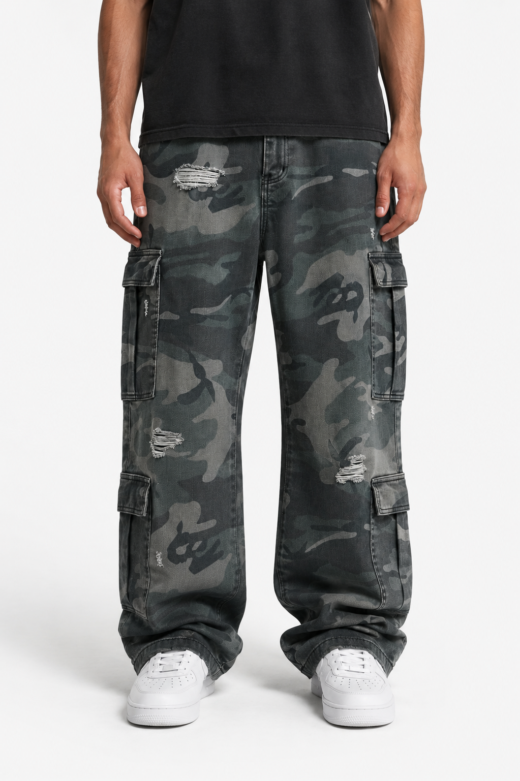 DISTRESSED CAMOUFLAGE CARGO